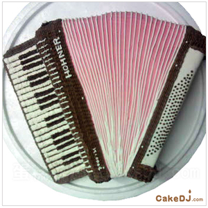 手風琴造型蛋糕